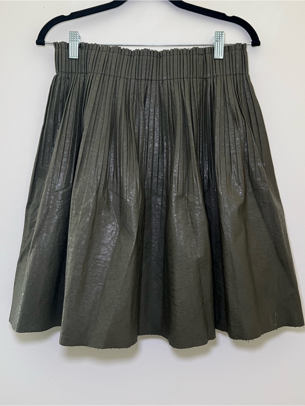 Anthropologie Ellene Faux Leather Olive Green Pleated Elastic Waist Skirt